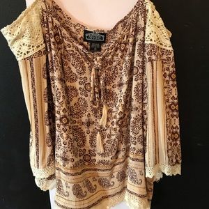 Light weight off the shoulder strap shirt